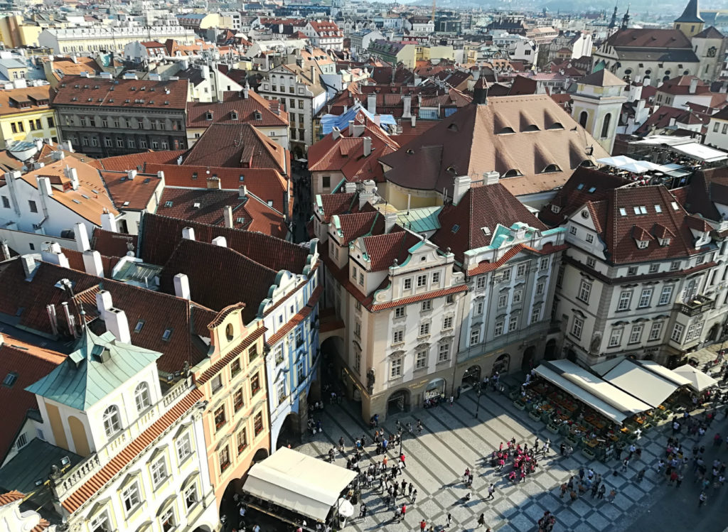 Praga-tetti-rossi